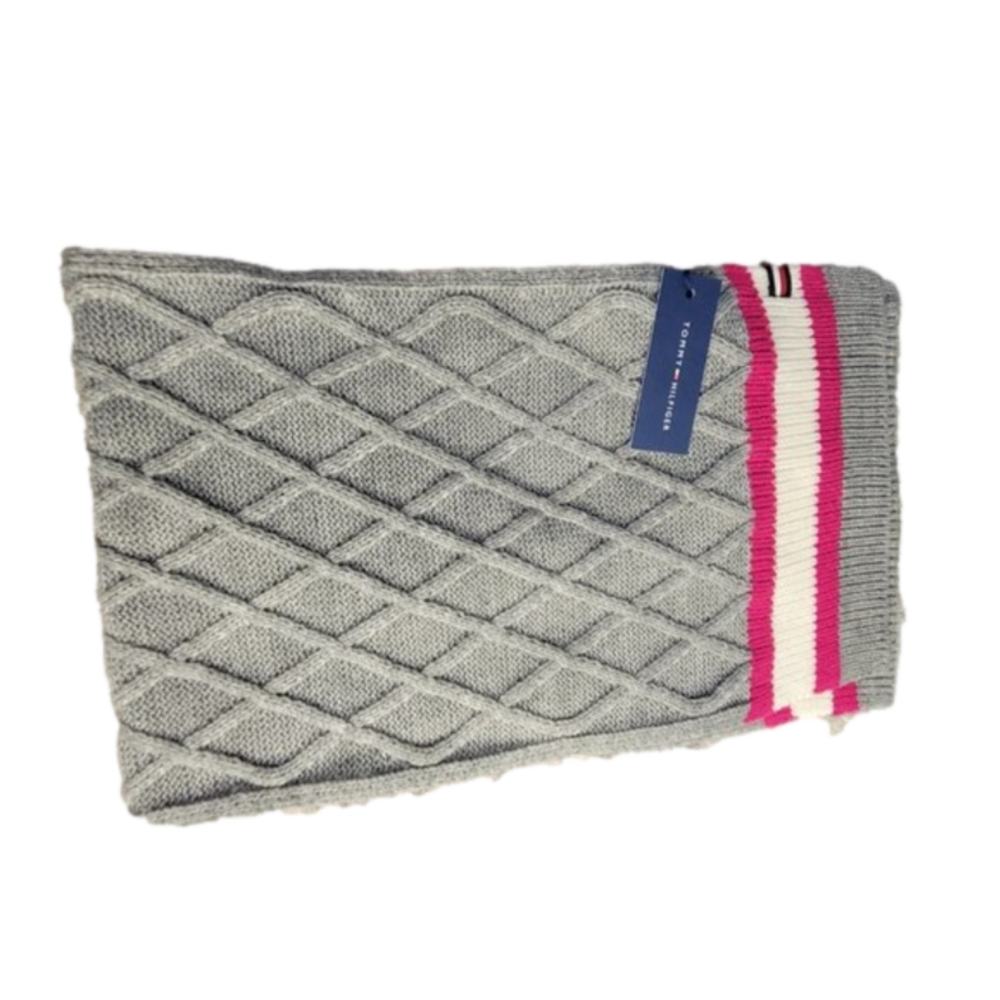 NWT- 3 PIECE SET OF TOMMY HILFIGER WOMENS WINTER KNITS-3 for 1 BUNDLE-NWT - Picture 8 of 15